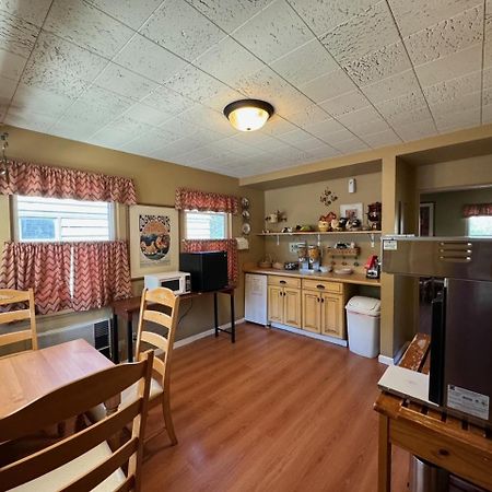 Rugged Country Lodge Пендълтън Екстериор снимка