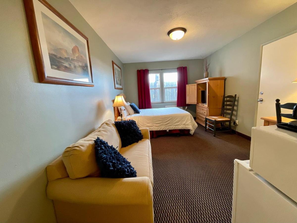 Rugged Country Lodge Пендълтън Екстериор снимка