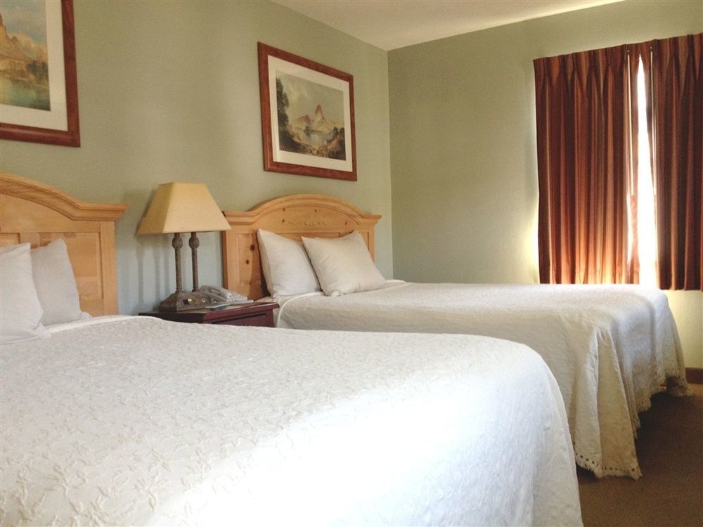 Rugged Country Lodge Пендълтън Екстериор снимка